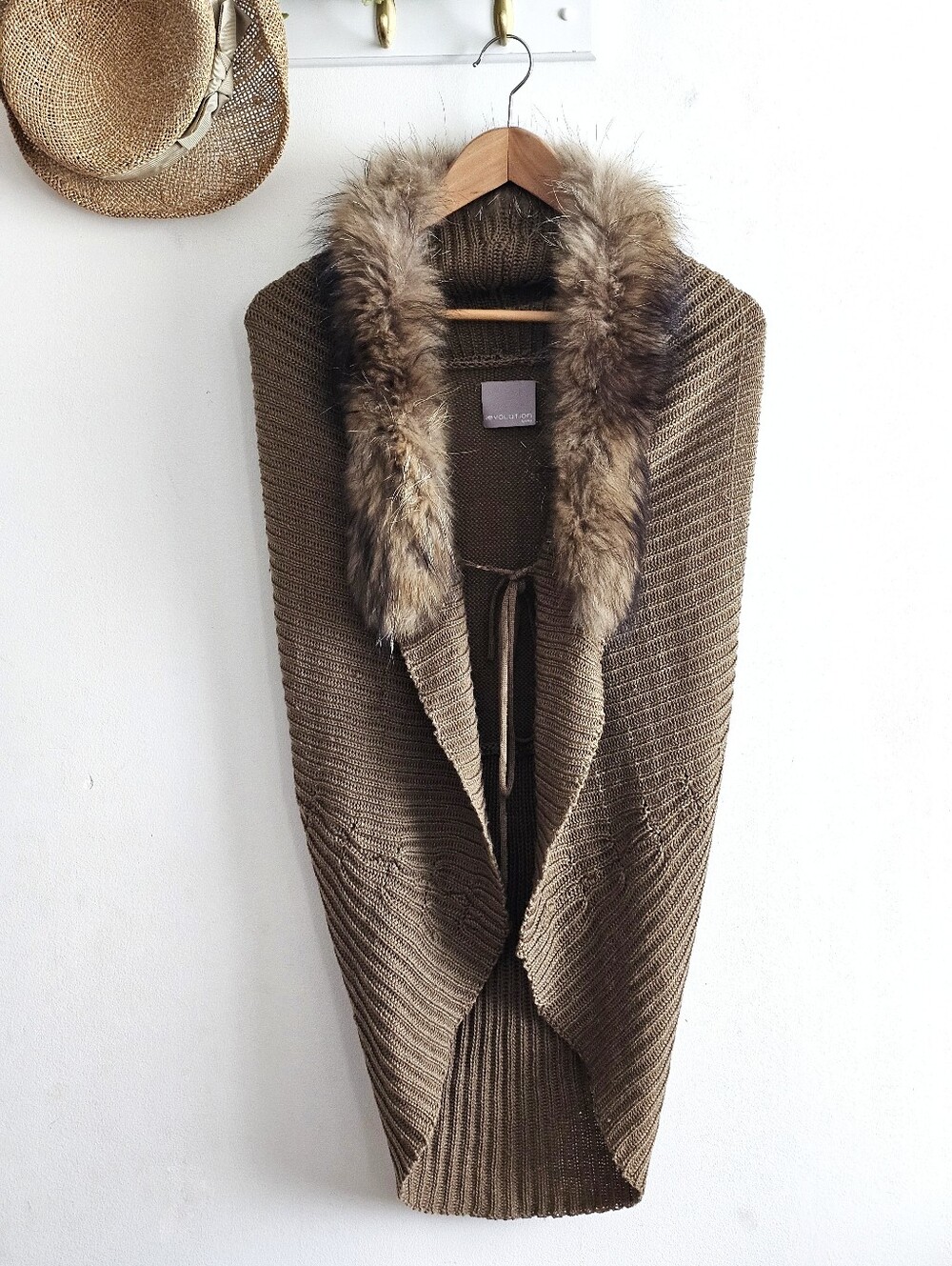 Evolution by Cyrus Real Raccoon Fur Trim Knit Sweater Vest Brown Size M